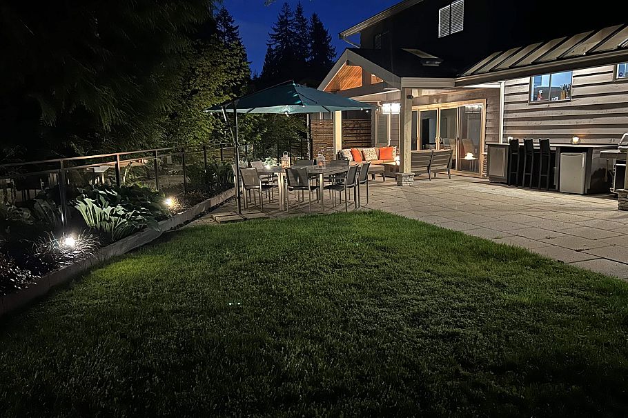 3690 Rutherford Crescent North Vancouver, BC - 38