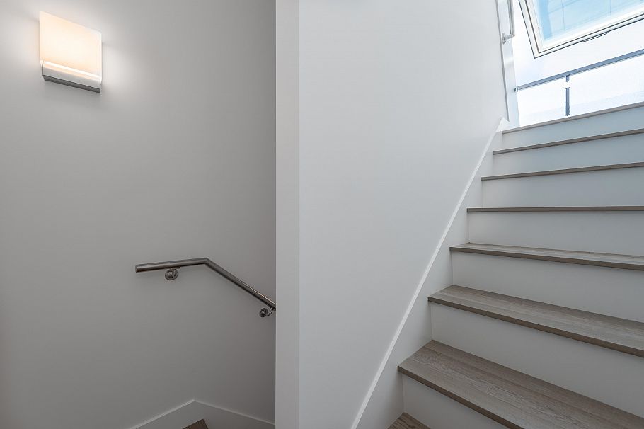 317 3220 Connaught Crescent North Vancouver, BC - 23