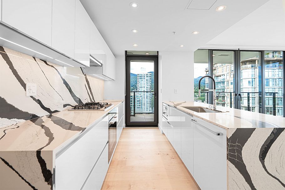 1309 135 E 13th Street North Vancouver, BC - 8