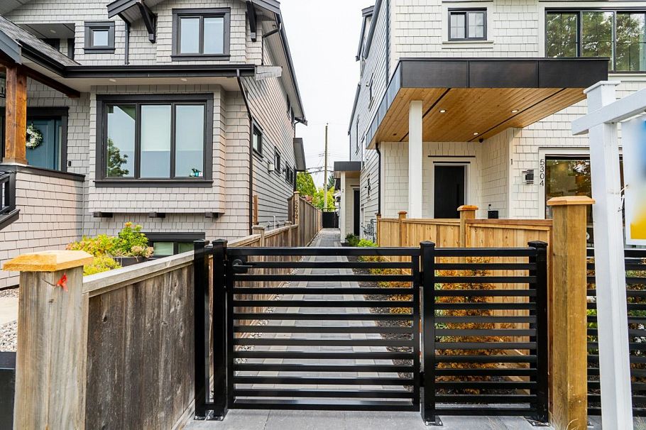 2 5304 Elgin Street Vancouver, BC - 4