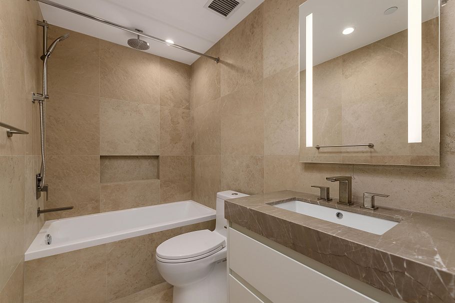 2401 7433 Cambie Street Vancouver, BC - 8