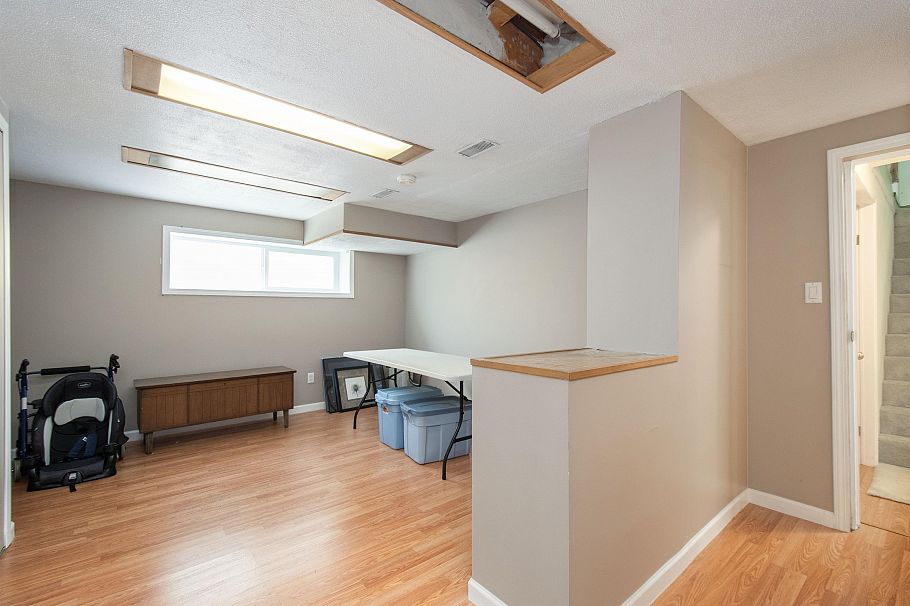 847 E 13th Street North Vancouver, BC - 20