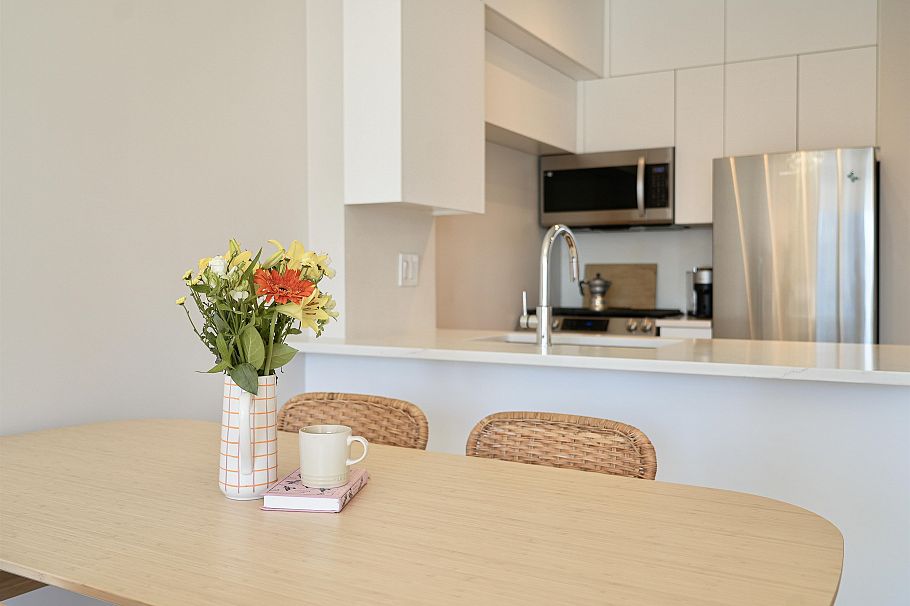 2909 1239 W Georgia Street Vancouver, BC - 4