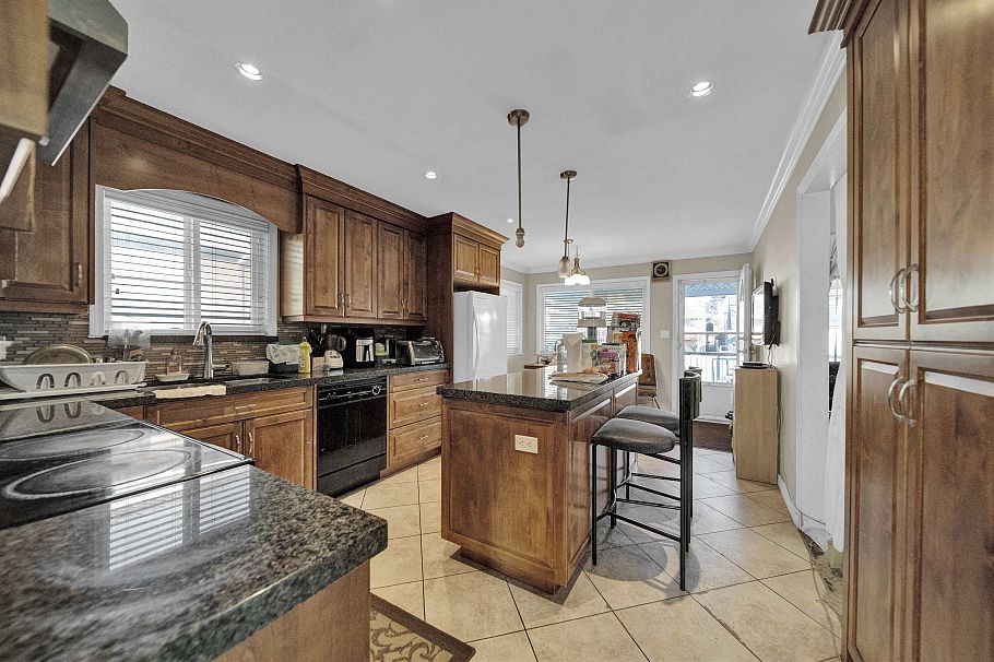 549 E 57th Avenue Vancouver, BC - 15