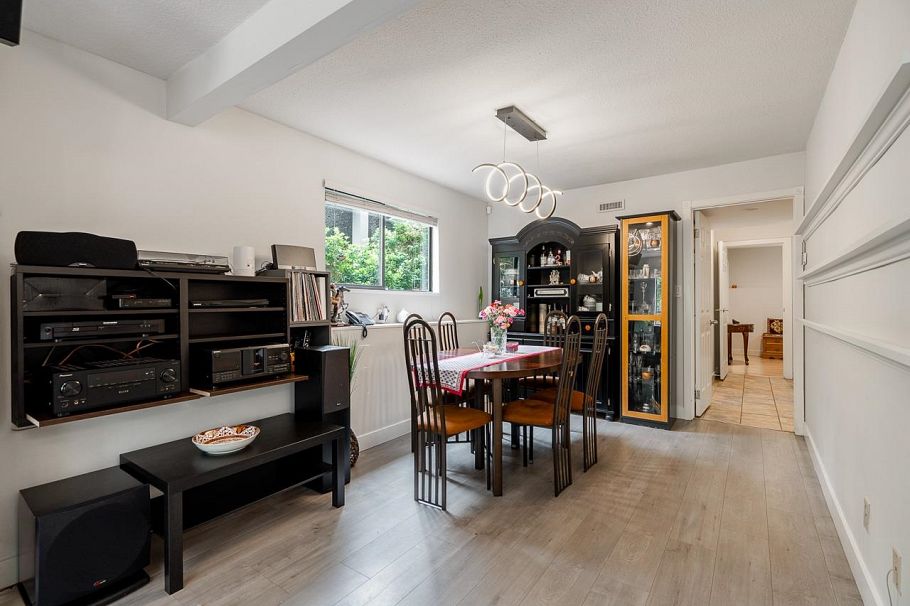 1184 Riverside Drive North Vancouver, BC - 33