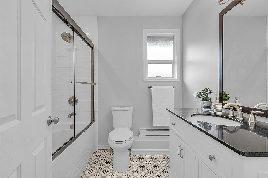 4 2535 W 6th Avenue Vancouver, BC - 32