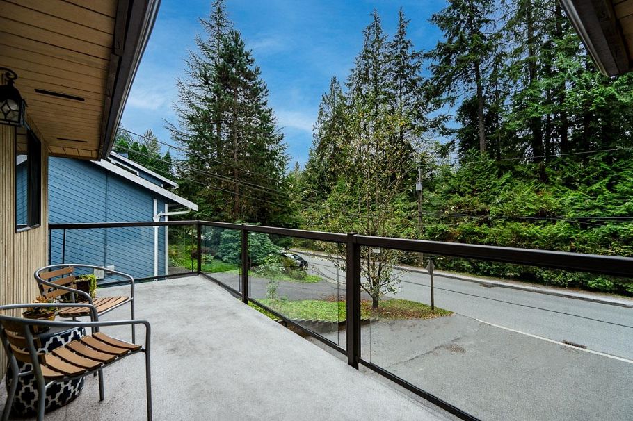 1184 Riverside Drive North Vancouver, BC - 24