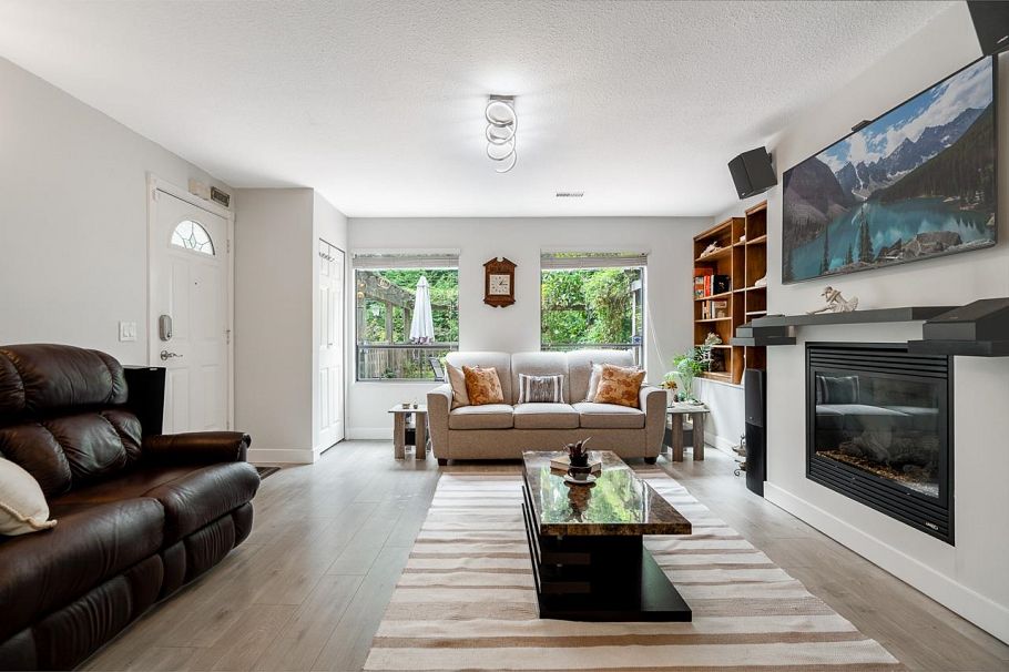 1184 Riverside Drive North Vancouver, BC - 32