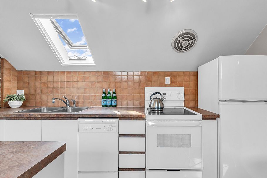 4 2535 W 6th Avenue Vancouver, BC - 28