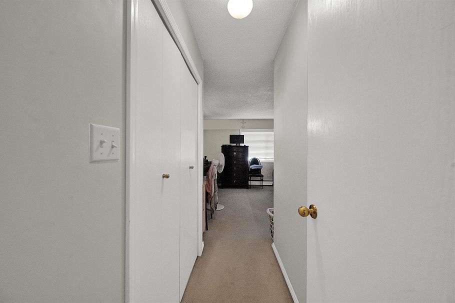 549 E 57th Avenue Vancouver, BC - 16