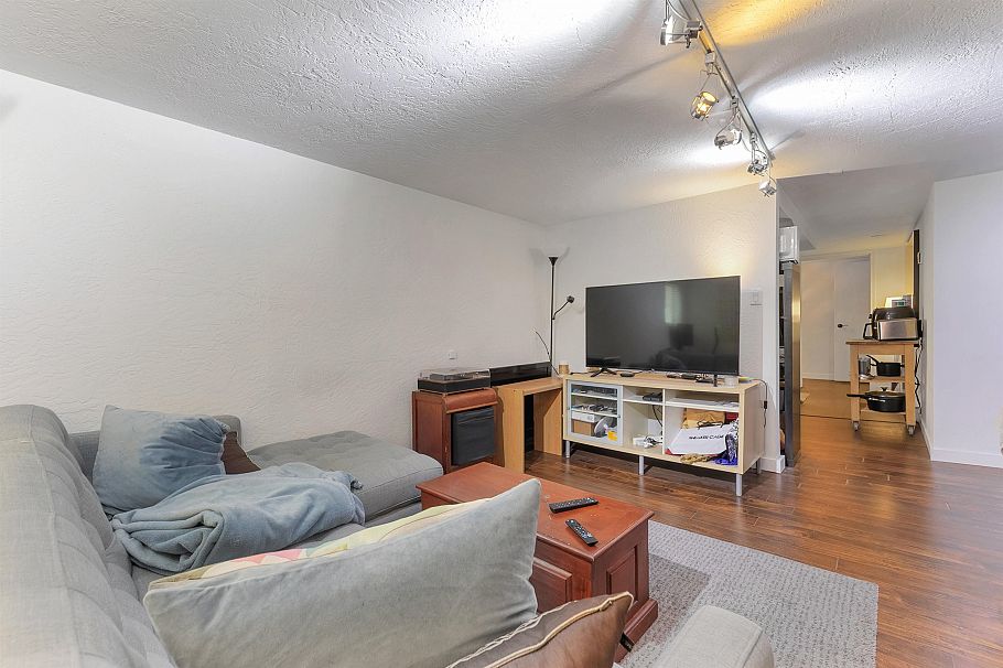 2903 W 42nd Avenue Vancouver, BC - 19