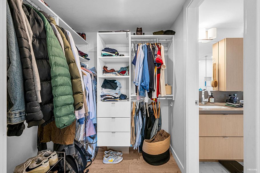 2504 8189 Cambie Street Vancouver, BC - 11