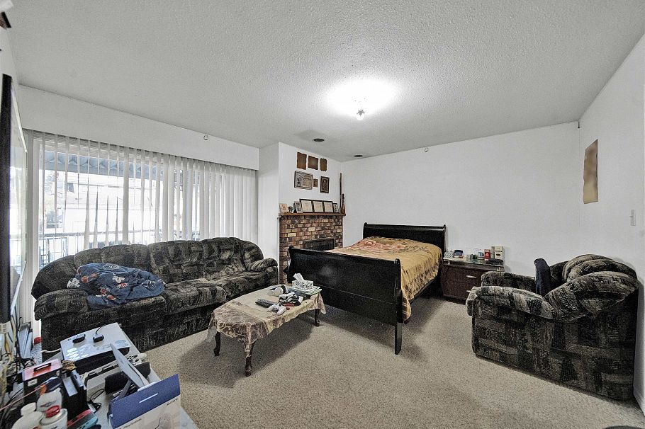 549 E 57th Avenue Vancouver, BC - 8