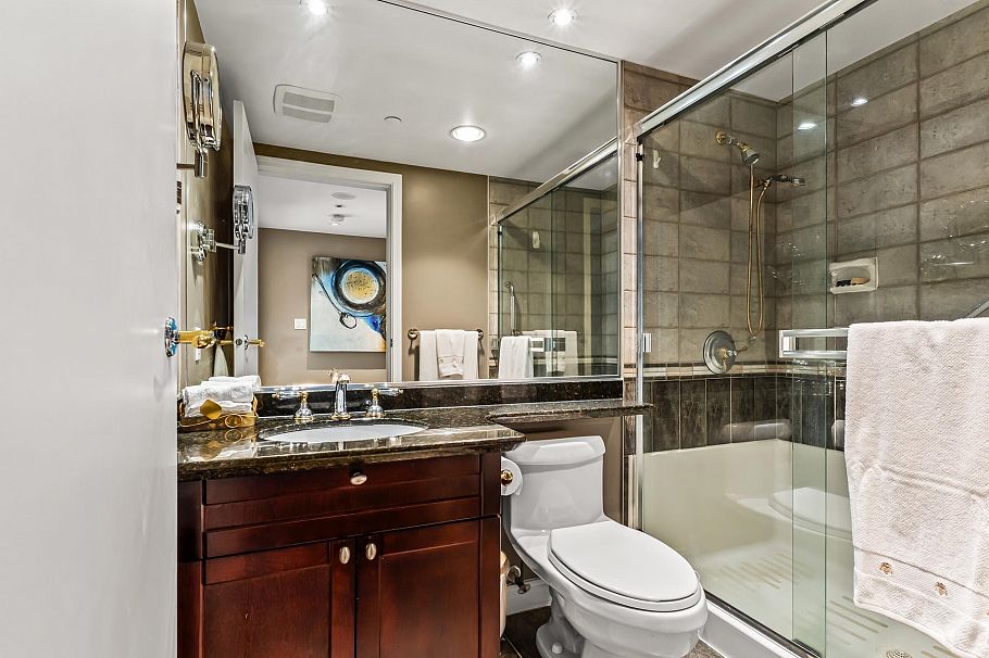 1605 1383 Marinaside Crescent Vancouver, BC - 14