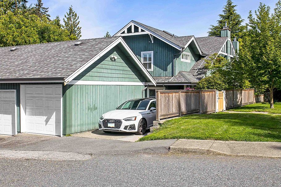 1645 St. Andrews Avenue North Vancouver, BC - 1