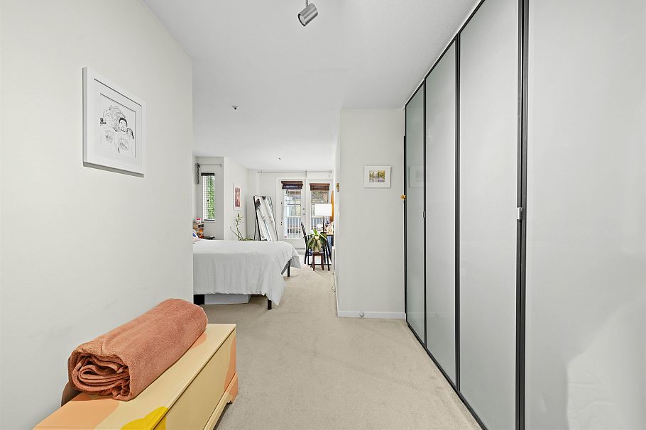 201 1868 W 8th Avenue Vancouver, BC - 9