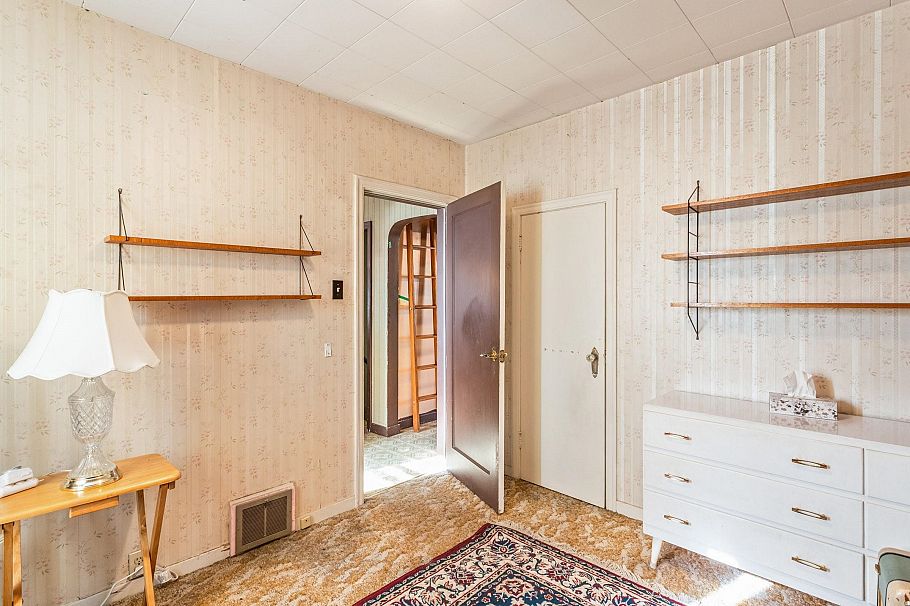 5670 Columbia Street Vancouver, BC - 9