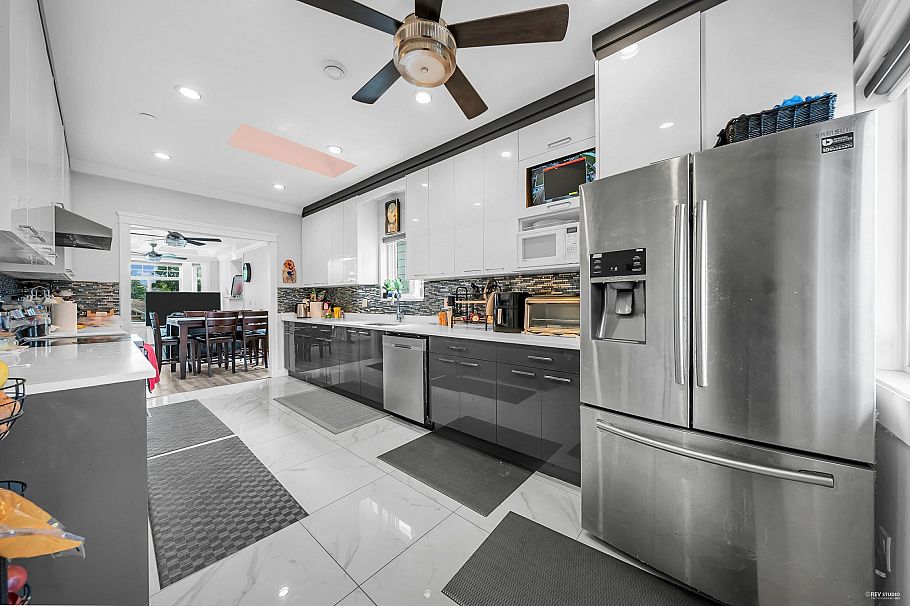 765 Skeena Street Vancouver, BC - 2