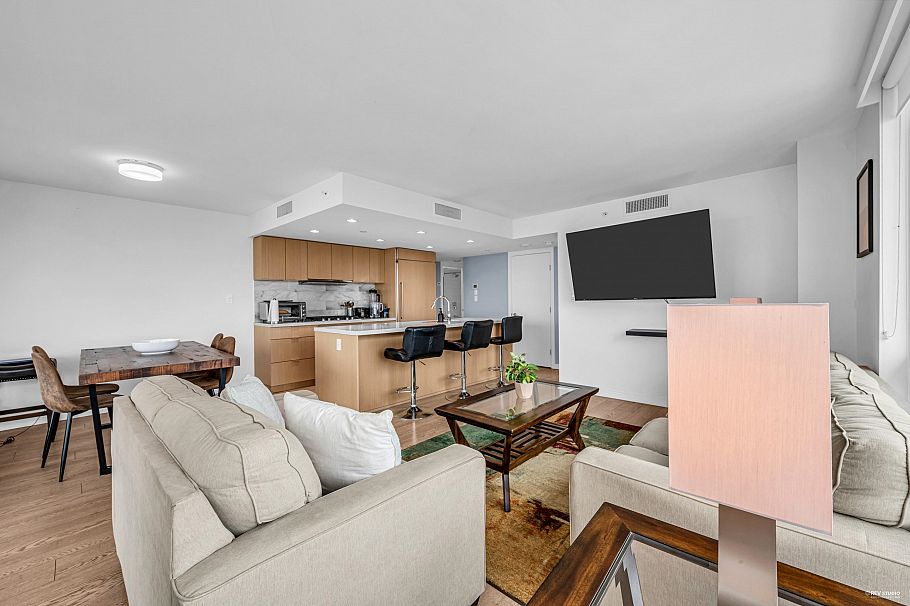 2504 8189 Cambie Street Vancouver, BC - 25