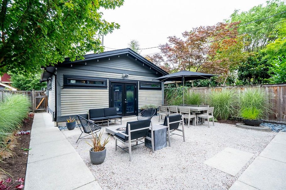 33 E 22nd Avenue Vancouver, BC - 36