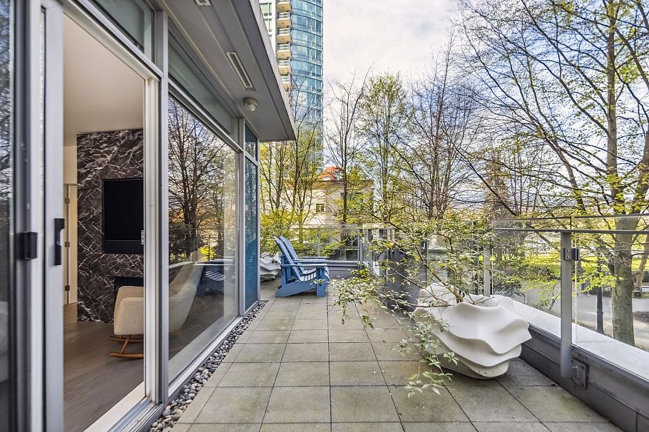 TH22 1281 W Cordova Street Vancouver, BC - 11