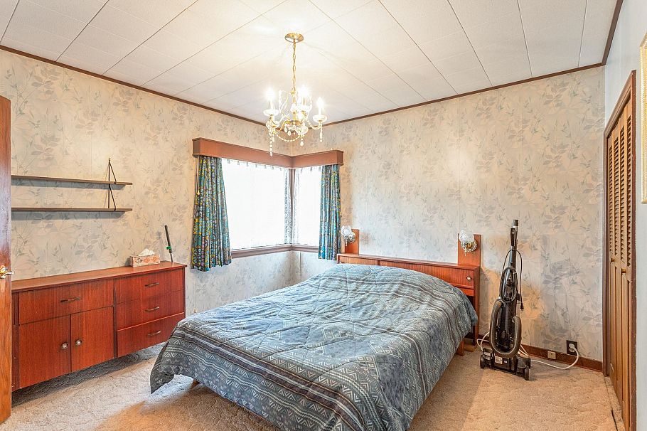 5670 Columbia Street Vancouver, BC - 10