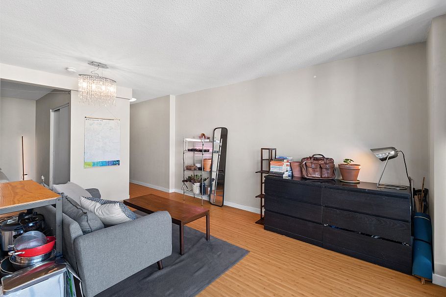 902 168 Powell Street Vancouver, BC - 4