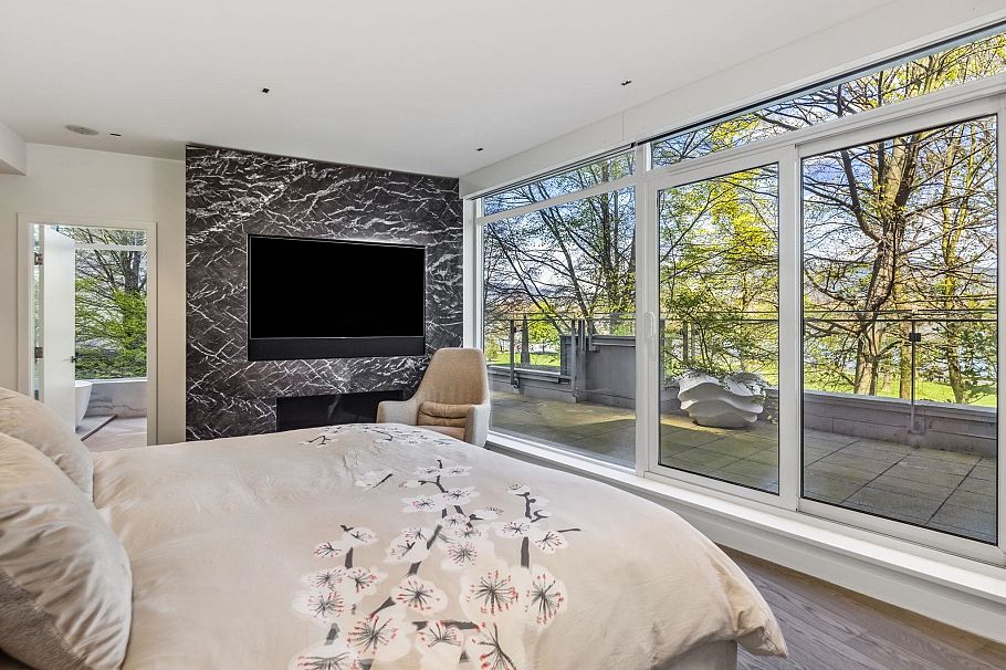 TH22 1281 W Cordova Street Vancouver, BC - 8