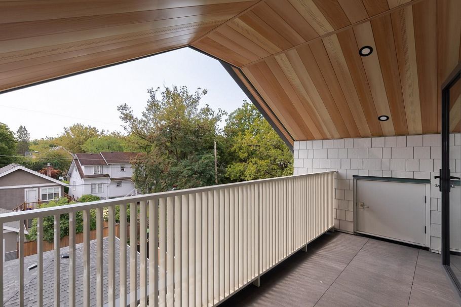 2 3186 W 11th Avenue Vancouver, BC - 17