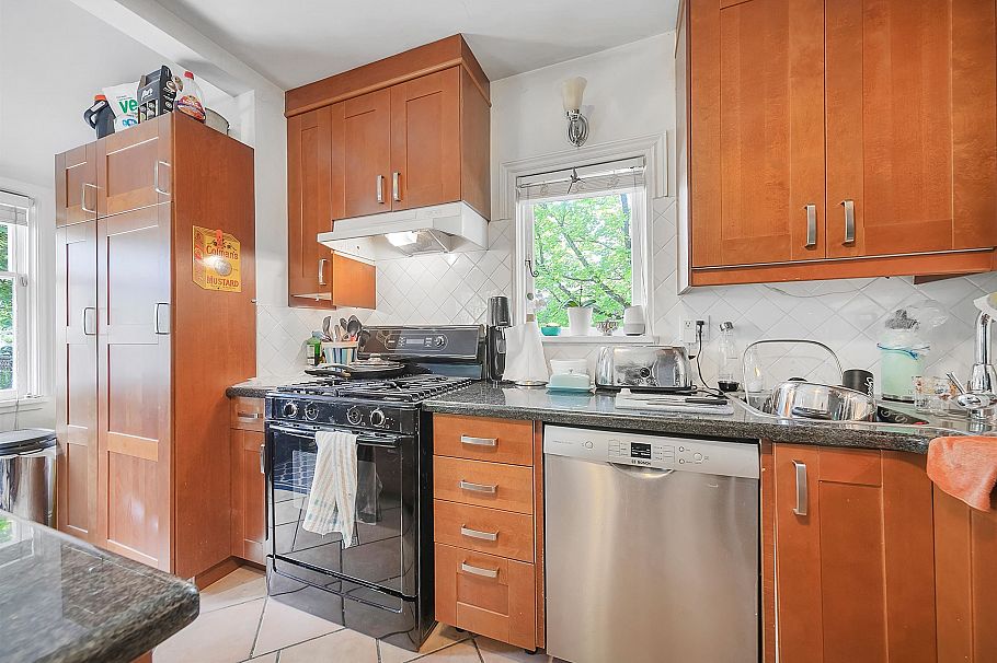 2903 W 42nd Avenue Vancouver, BC - 7