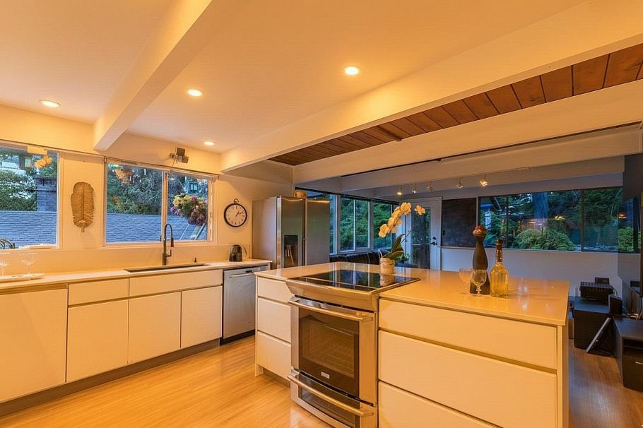 466 E Kings Road North Vancouver, BC - 7