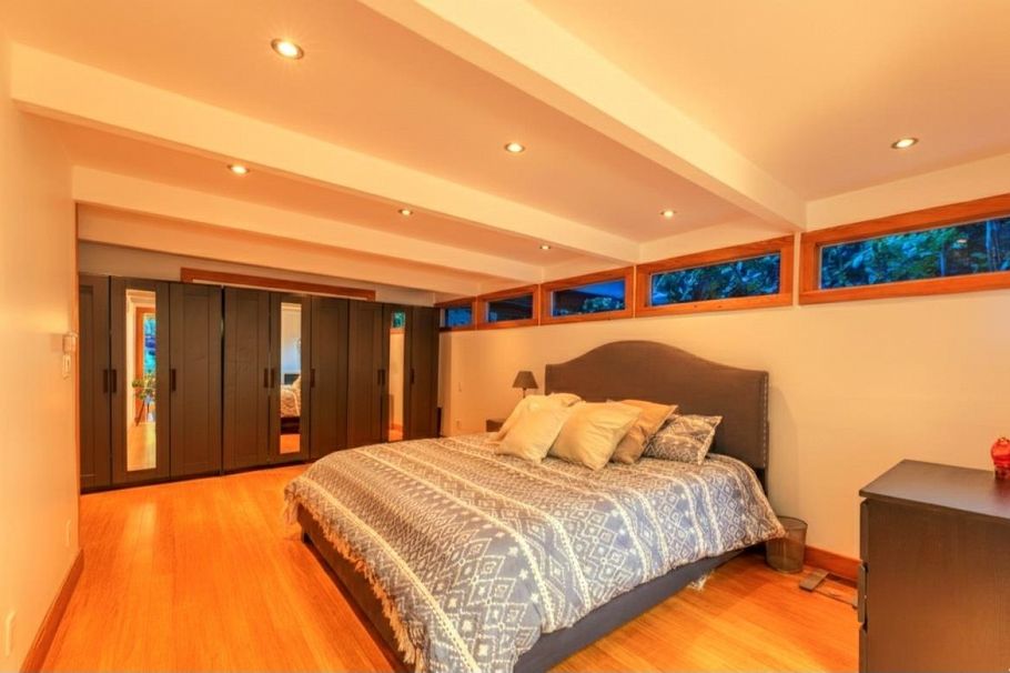 466 E Kings Road North Vancouver, BC - 19