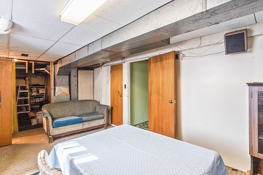 5670 Columbia Street Vancouver, BC - 15