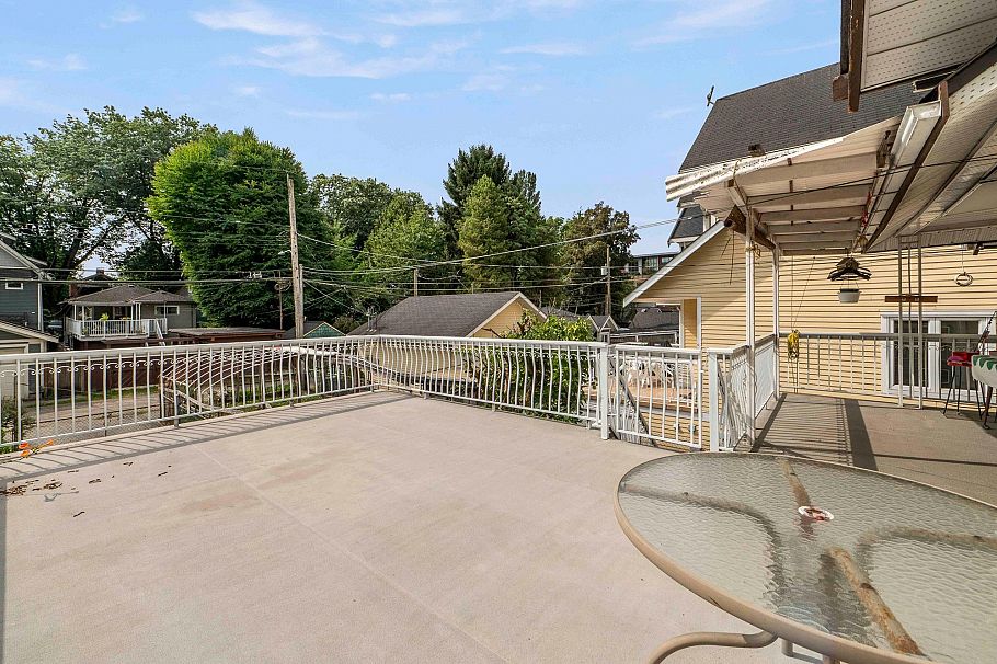 1794 E 6th Avenue Vancouver, BC - 19