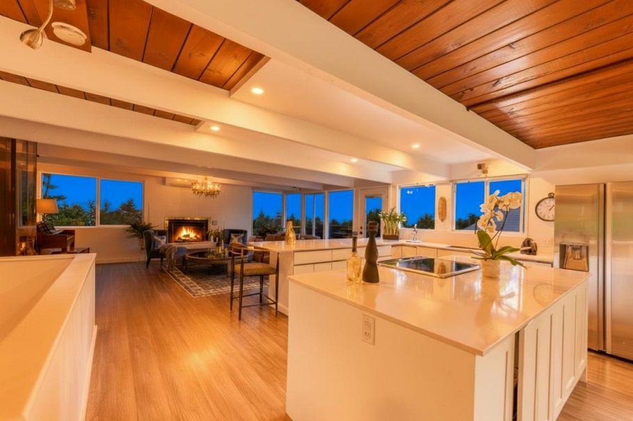 466 E Kings Road North Vancouver, BC - 8