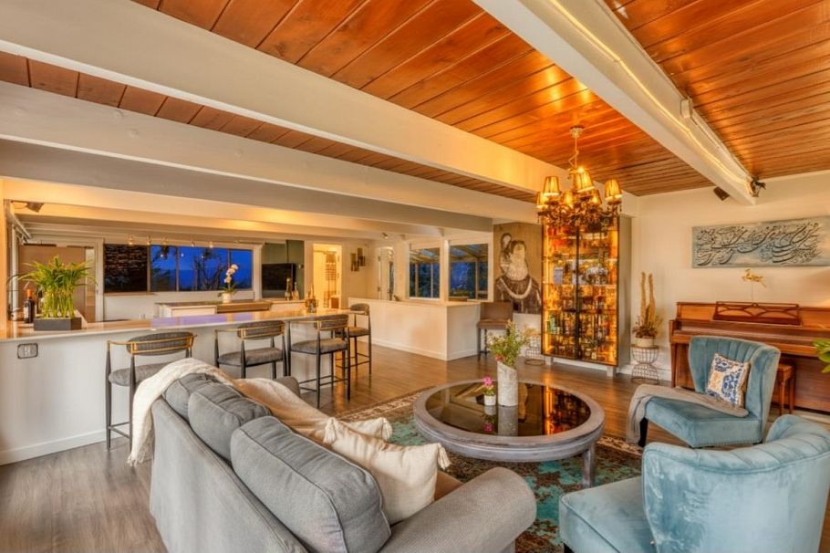 466 E Kings Road North Vancouver, BC - 6