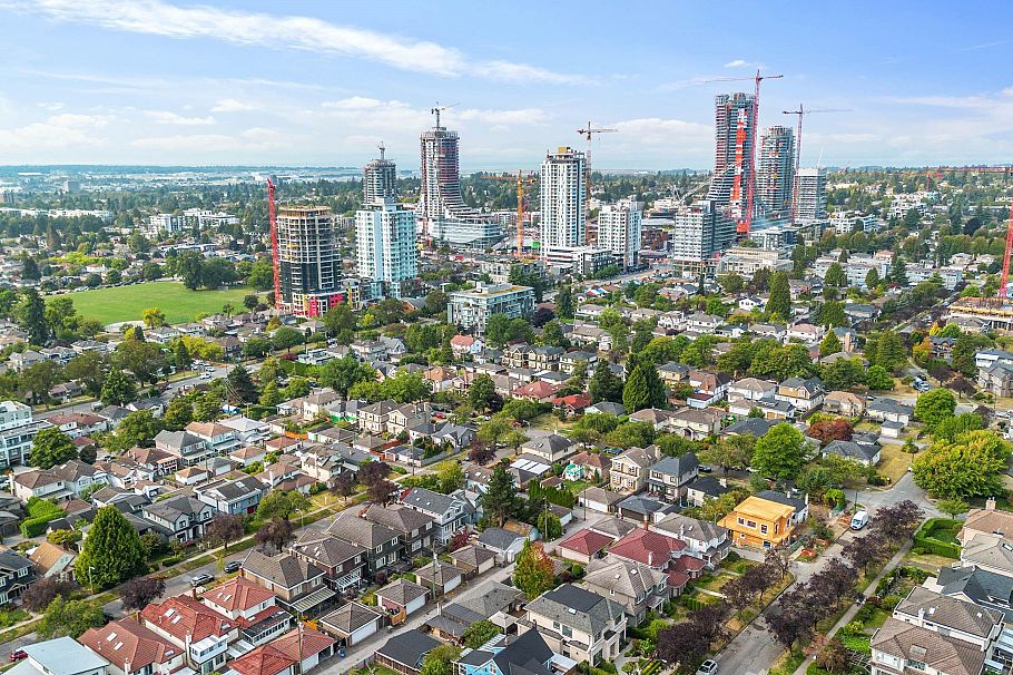 5670 Columbia Street Vancouver, BC - 33