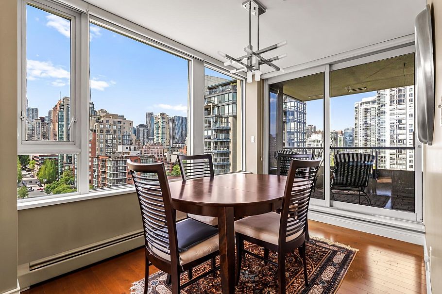 1605 1383 Marinaside Crescent Vancouver, BC - 26