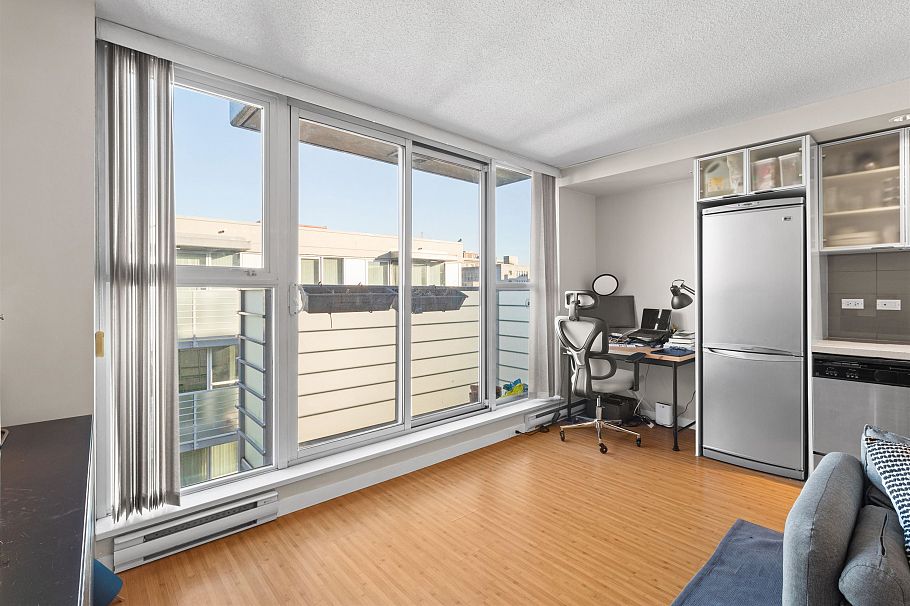 902 168 Powell Street Vancouver, BC - 11