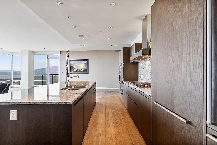 5501 1128 W Georgia Street Vancouver, BC - 13