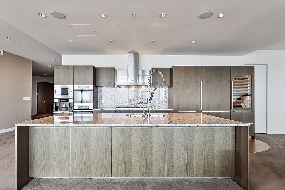 5501 1128 W Georgia Street Vancouver, BC - 10