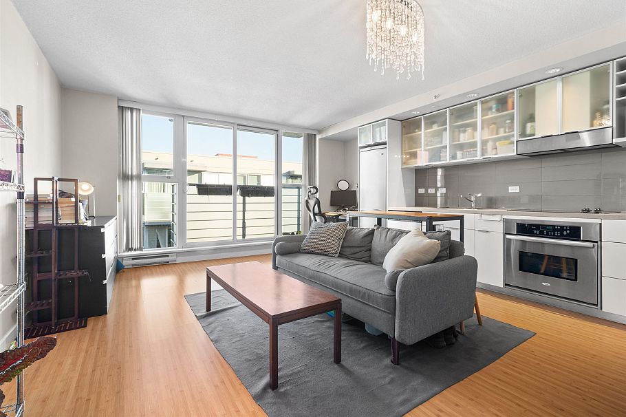 902 168 Powell Street Vancouver, BC - 3