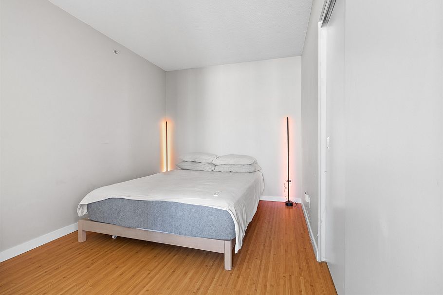 902 168 Powell Street Vancouver, BC - 12