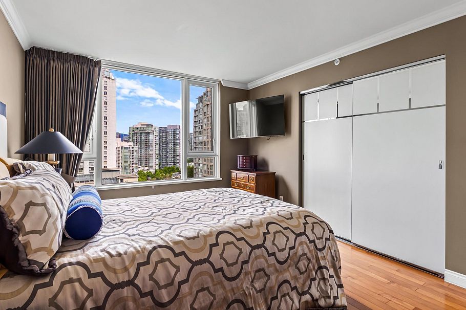 1605 1383 Marinaside Crescent Vancouver, BC - 17