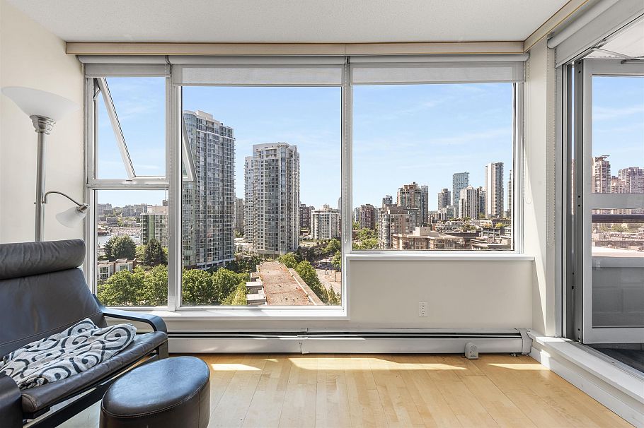 1708 1008 Cambie Street Vancouver, BC - 1