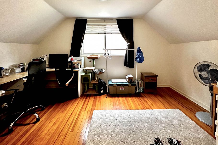 7630 Victoria Drive Vancouver, BC - 7