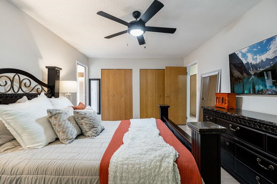 1184 Riverside Drive North Vancouver, BC - 19