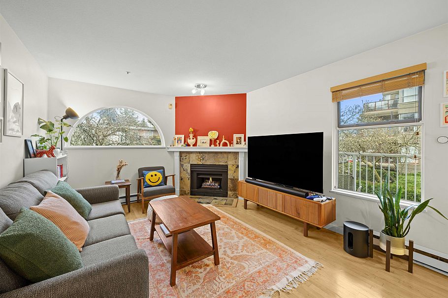 201 1868 W 8th Avenue Vancouver, BC - 3