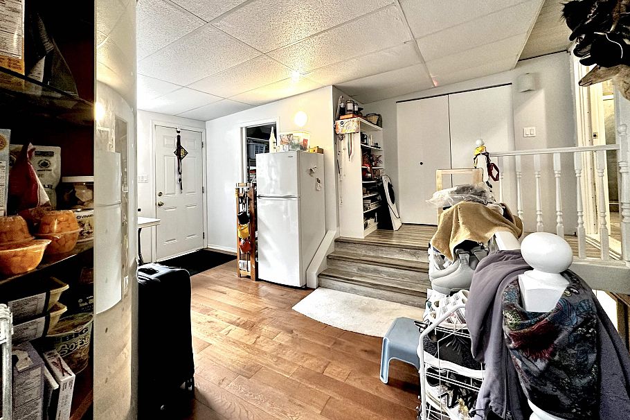 7630 Victoria Drive Vancouver, BC - 11