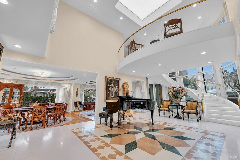 6566 Churchill Street Vancouver, BC - 2